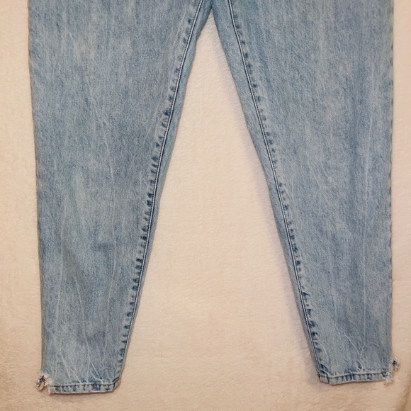 Diesel Light Wash Denim Button Front High Rise Regular Boyfriend Jeans size 27 - Picture 6 of 7
